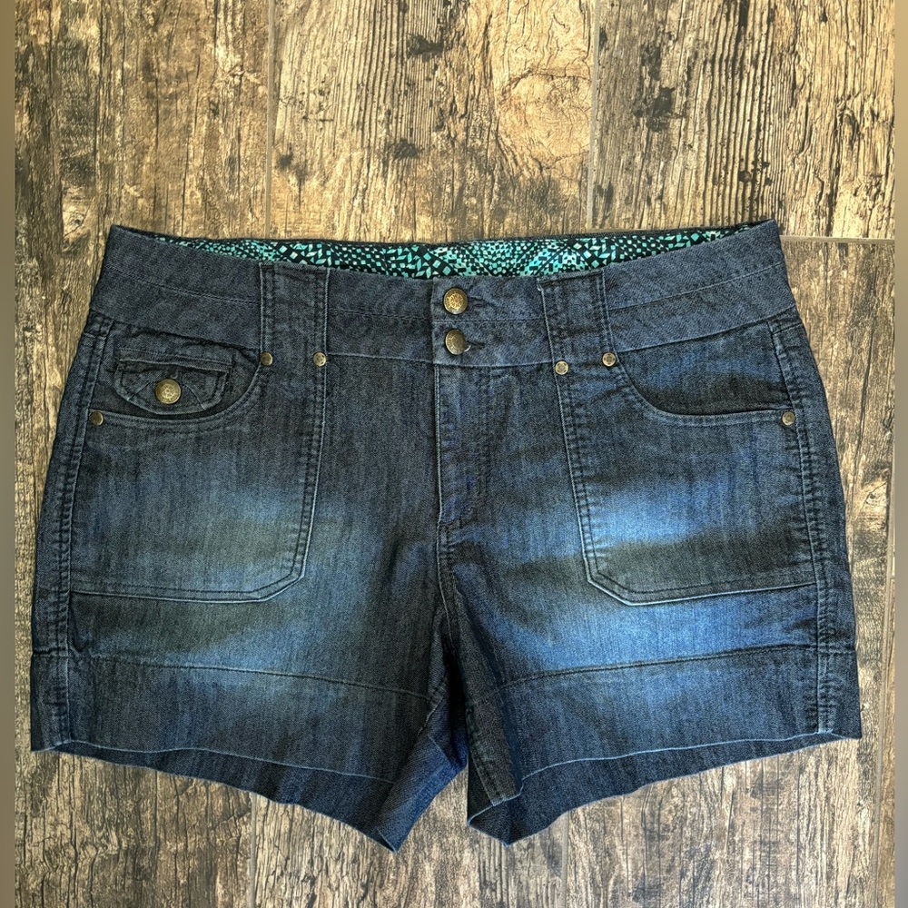JW Style Women’s Dark Blue Faded Shorts-Size 14